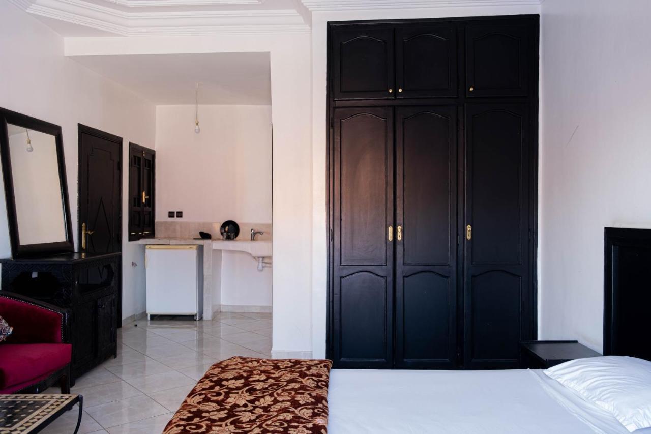 Apart Hotel Larbi Marrakesh Exterior photo